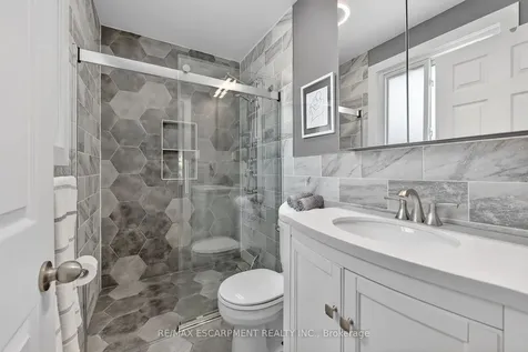 31 Maynard Street Hamilton ON L9B 1R9