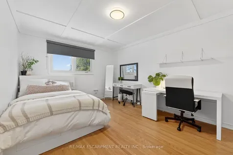31 Maynard Street Hamilton ON L9B 1R9