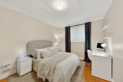 31 Maynard Street Hamilton ON L9B 1R9