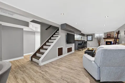 31 Maynard Street Hamilton ON L9B 1R9