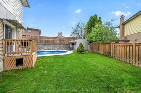 31 Maynard Street Hamilton ON L9B 1R9