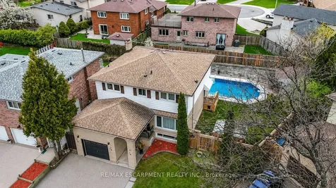 31 Maynard Street Hamilton ON L9B 1R9