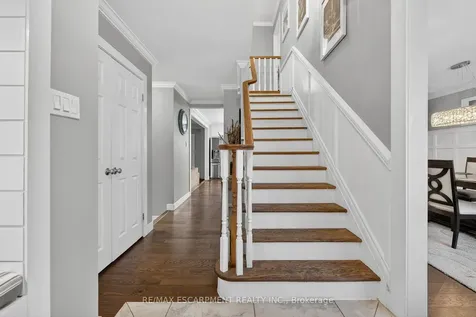 31 Maynard Street Hamilton ON L9B 1R9