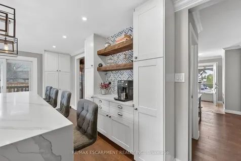31 Maynard Street Hamilton ON L9B 1R9