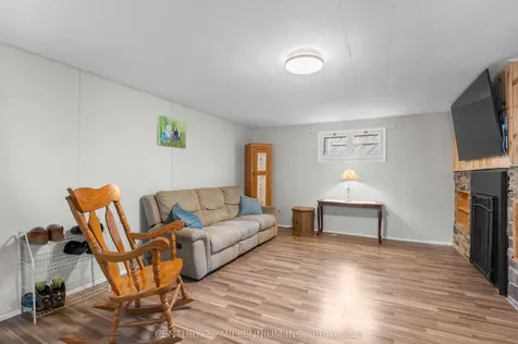 22 Crozier Street East Luther Grand Valley ON L9W 5N6