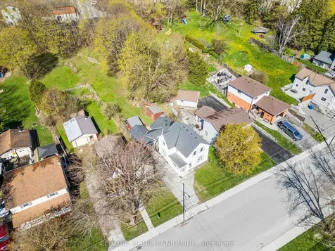 22 Crozier Street East Luther Grand Valley ON L9W 5N6