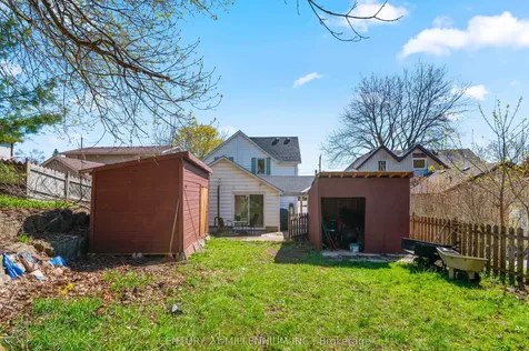 22 Crozier Street East Luther Grand Valley ON L9W 5N6