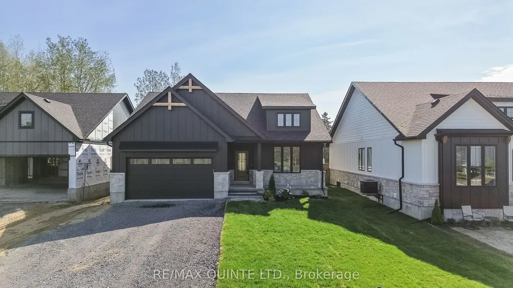 8 Deerview Drive Quinte West ON K8V 0L8