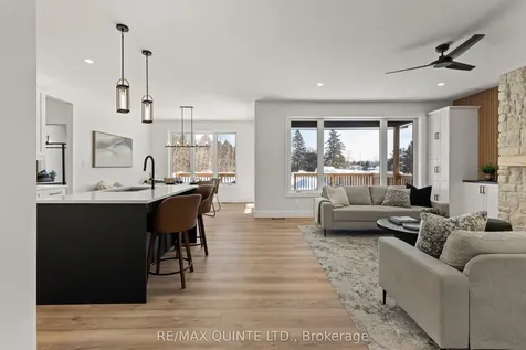 8 Deerview Drive Quinte West ON K8V 0L8