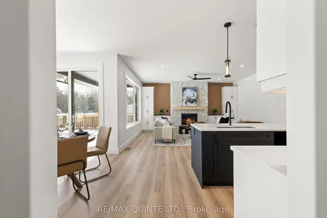 8 Deerview Drive Quinte West ON K8V 0L8