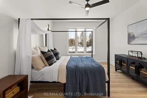 8 Deerview Drive Quinte West ON K8V 0L8