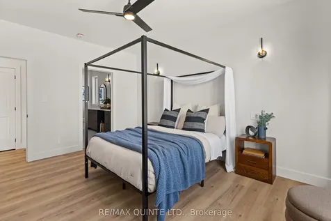 8 Deerview Drive Quinte West ON K8V 0L8