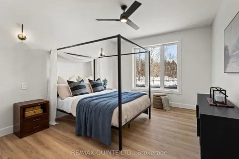 8 Deerview Drive Quinte West ON K8V 0L8