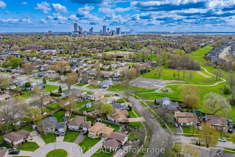 7551 Fern Avenue Niagara Falls ON L2G 5H6