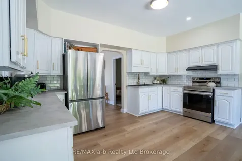 56 Givins Street Woodstock ON N4S 5Y9