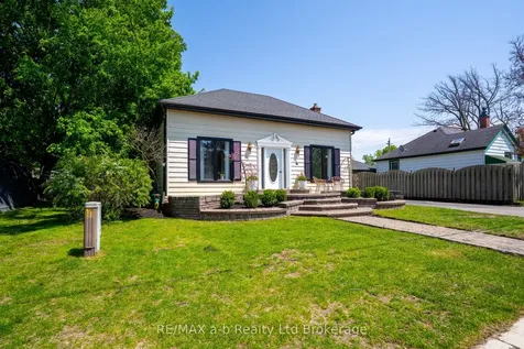 56 Givins Street Woodstock ON N4S 5Y9