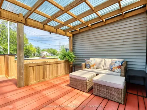 84 Lincoln Avenue St. Catharines ON L2P 2C9