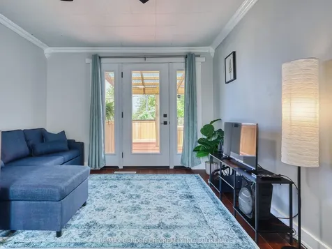 84 Lincoln Avenue St. Catharines ON L2P 2C9