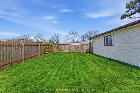 45 Meredith Drive St. Catharines ON L2M 6R5