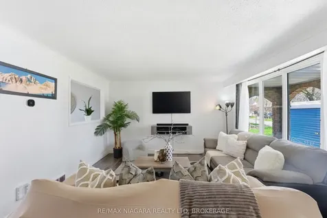 45 Meredith Drive St. Catharines ON L2M 6R5