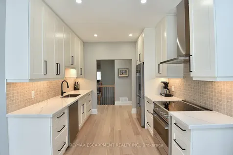49 Riveroaks Drive Hamilton ON L0R 1W0