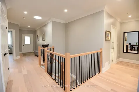 49 Riveroaks Drive Hamilton ON L0R 1W0