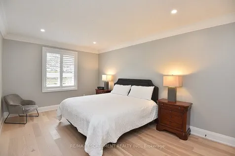 49 Riveroaks Drive Hamilton ON L0R 1W0
