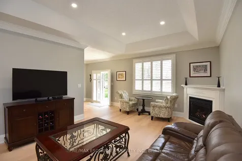 49 Riveroaks Drive Hamilton ON L0R 1W0