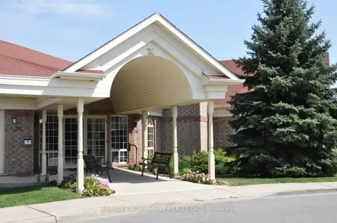 49 Riveroaks Drive Hamilton ON L0R 1W0