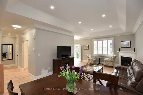 49 Riveroaks Drive Hamilton ON L0R 1W0