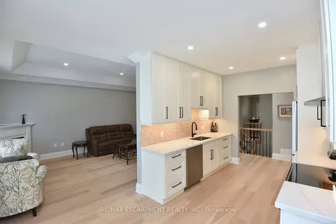 49 Riveroaks Drive Hamilton ON L0R 1W0
