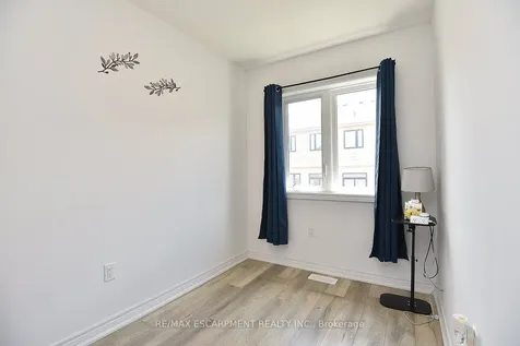 5000 Connor Drive Lincoln ON L3J 0T4