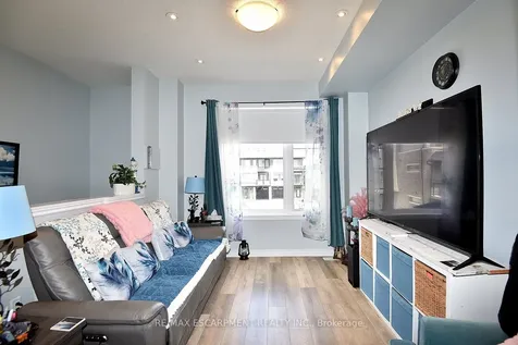 5000 Connor Drive Lincoln ON L3J 0T4