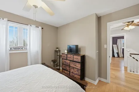 44 St John Street Amaranth ON L9W 5Z8