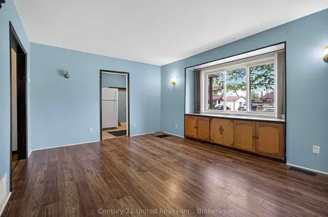 551 Rose Avenue Peterborough ON K9J 4E6