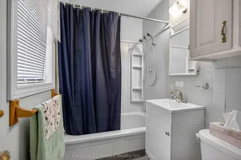 551 Rose Avenue Peterborough ON K9J 4E6