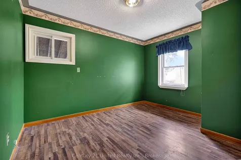 551 Rose Avenue Peterborough ON K9J 4E6