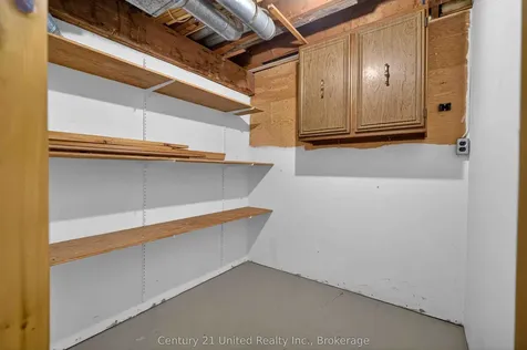 551 Rose Avenue Peterborough ON K9J 4E6