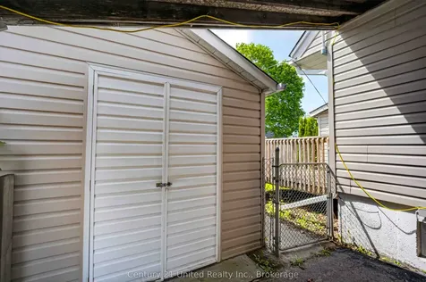 551 Rose Avenue Peterborough ON K9J 4E6