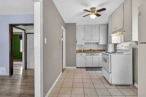 551 Rose Avenue Peterborough ON K9J 4E6