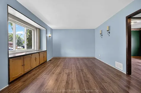 551 Rose Avenue Peterborough ON K9J 4E6