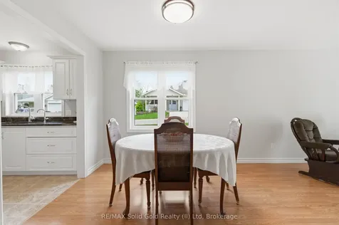 15 Pond View Drive Wellesley ON N0B 2T0