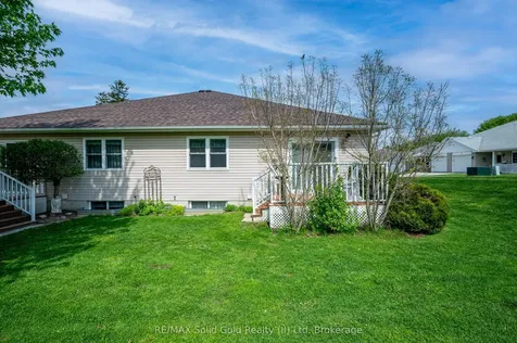 15 Pond View Drive Wellesley ON N0B 2T0
