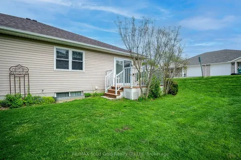 15 Pond View Drive Wellesley ON N0B 2T0