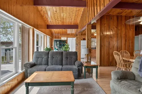 132 Fenelon Drive Kawartha Lakes ON K0M 1G0