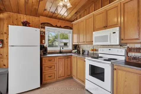 132 Fenelon Drive Kawartha Lakes ON K0M 1G0