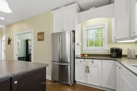 8 Grandview Court Quinte West ON K0K 3E0