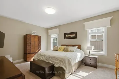 8 Grandview Court Quinte West ON K0K 3E0