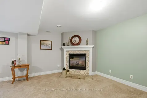 8 Grandview Court Quinte West ON K0K 3E0