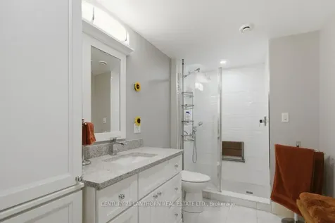 8 Grandview Court Quinte West ON K0K 3E0
